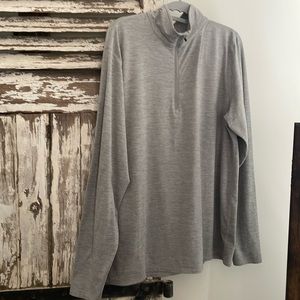 Men’s vuori grey soft zip up shirt size large ,tag cut otherwise good condition